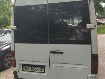 Белый Мерседес Sprinter, объемом двигателя 2.9 л и пробегом 350 тыс. км за 5900 $, фото 1 на Automoto.ua