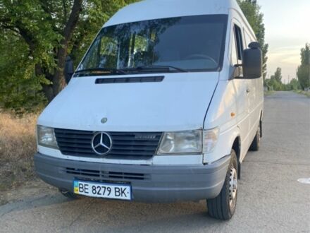 Мерседес Sprinter 1998 в Николаеве на Automoto.ua Белый Мерседес Sprinter, объемом двигателя 2.3 л и пробегом 413 тыс. км за 4450 $, фото 1 на Automoto.ua