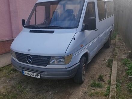 Белый Мерседес Sprinter, объемом двигателя 2.87 л и пробегом 400 тыс. км за 5500 $, фото 1 на Automoto.ua