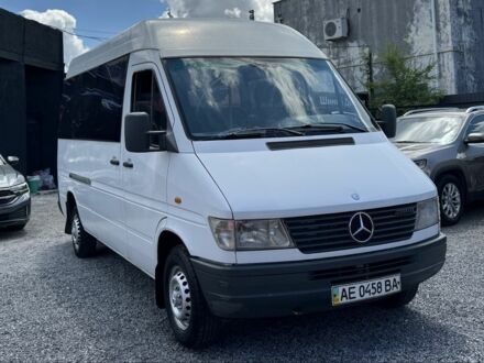 Белый Мерседес Sprinter, объемом двигателя 2.3 л и пробегом 650 тыс. км за 5999 $, фото 1 на Automoto.ua