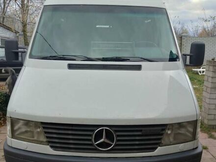 Білий Мерседес Sprinter, об'ємом двигуна 2.9 л та пробігом 500 тис. км за 8000 $, фото 1 на Automoto.ua