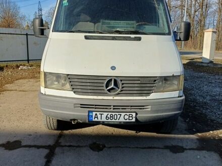 Білий Мерседес Sprinter, об'ємом двигуна 2.9 л та пробігом 500 тис. км за 7500 $, фото 1 на Automoto.ua