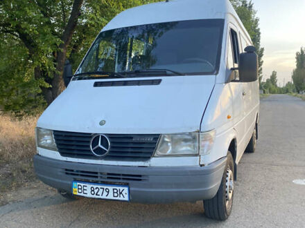 Мерседес Sprinter 1998 в Николаеве на Automoto.ua Белый Мерседес Sprinter, объемом двигателя 2.3 л и пробегом 413 тыс. км за 3800 $, фото 1 на Automoto.ua