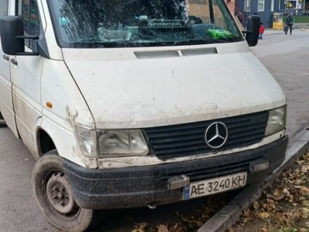 Мерседес Sprinter 1998 у Хмельницькому на Automoto.ua Білий Мерседес Sprinter, об'ємом двигуна 2.9 л та пробігом 750 тис. км за 3500 $, фото 1 на Automoto.ua