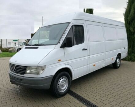 Білий Мерседес Sprinter, об'ємом двигуна 2.9 л та пробігом 550 тис. км за 2800 $, фото 1 на Automoto.ua
