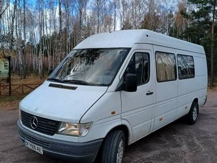 Мерседес Sprinter 1998 в Олевске на Automoto.ua Белый Мерседес Sprinter, объемом двигателя 2.9 л и пробегом 350 тыс. км за 5500 $, фото 1 на Automoto.ua