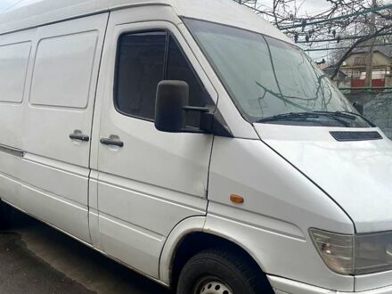 Белый Мерседес Sprinter, объемом двигателя 2.9 л и пробегом 290 тыс. км за 3300 $, фото 1 на Automoto.ua