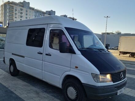 Мерседес Sprinter 1998 в Самборе на Automoto.ua Белый Мерседес Sprinter, объемом двигателя 2.9 л и пробегом 550 тыс. км за 2300 $, фото 1 на Automoto.ua