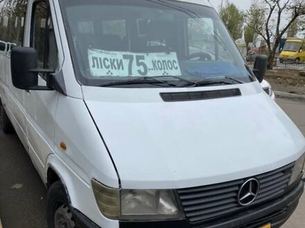 Белый Мерседес Sprinter, объемом двигателя 2.87 л и пробегом 300 тыс. км за 4500 $, фото 1 на Automoto.ua