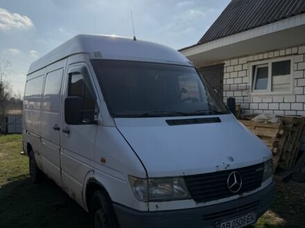 Белый Мерседес Sprinter, объемом двигателя 2.9 л и пробегом 100 тыс. км за 4200 $, фото 1 на Automoto.ua