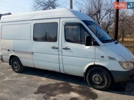 Белый Мерседес Sprinter, объемом двигателя 2.9 л и пробегом 311 тыс. км за 2700 $, фото 1 на Automoto.ua