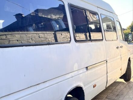 Белый Мерседес Sprinter, объемом двигателя 2.9 л и пробегом 485 тыс. км за 4211 $, фото 1 на Automoto.ua