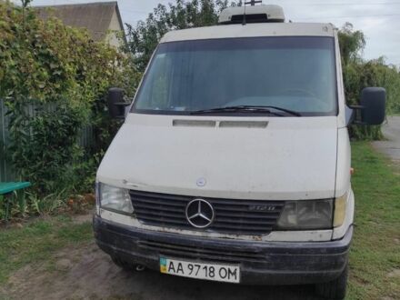 Білий Мерседес Sprinter, об'ємом двигуна 2.9 л та пробігом 650 тис. км за 3150 $, фото 1 на Automoto.ua