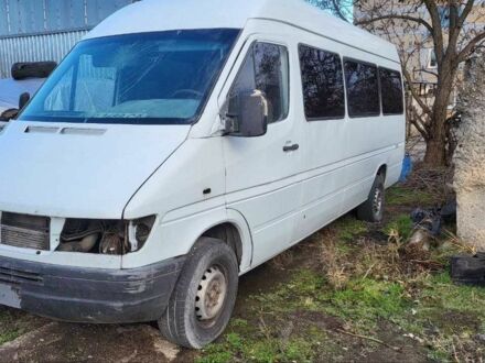 Белый Мерседес Sprinter, объемом двигателя 2.9 л и пробегом 500 тыс. км за 3500 $, фото 1 на Automoto.ua