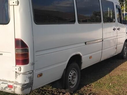 Белый Мерседес Sprinter, объемом двигателя 2.9 л и пробегом 500 тыс. км за 5090 $, фото 1 на Automoto.ua