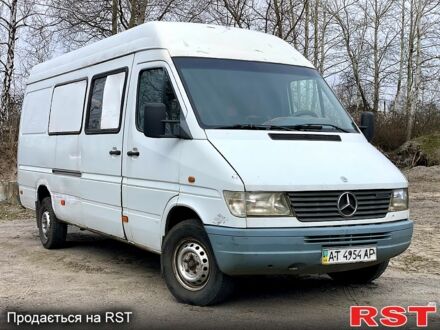 Білий Мерседес Sprinter, об'ємом двигуна 2.9 л та пробігом 111 тис. км за 5000 $, фото 1 на Automoto.ua