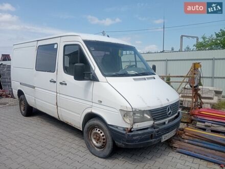Белый Мерседес Sprinter, объемом двигателя 2.9 л и пробегом 400 тыс. км за 3200 $, фото 1 на Automoto.ua