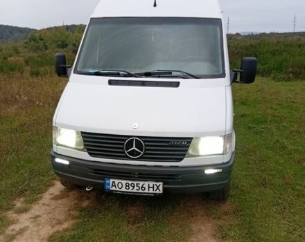 Білий Мерседес Sprinter, об'ємом двигуна 2.9 л та пробігом 600 тис. км за 8700 $, фото 1 на Automoto.ua