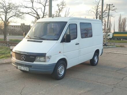 Білий Мерседес Sprinter, об'ємом двигуна 0 л та пробігом 250 тис. км за 6700 $, фото 1 на Automoto.ua