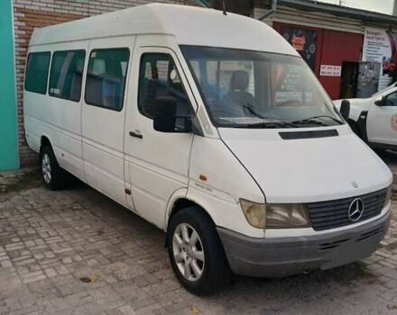 Белый Мерседес Sprinter, объемом двигателя 2.9 л и пробегом 650 тыс. км за 6500 $, фото 1 на Automoto.ua