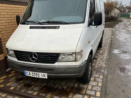 Белый Мерседес Sprinter, объемом двигателя 2.9 л и пробегом 955 тыс. км за 7000 $, фото 1 на Automoto.ua