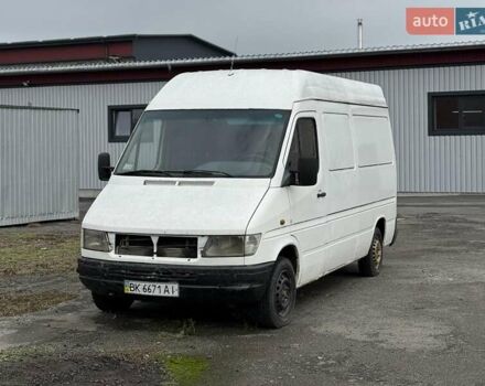 Білий Мерседес Sprinter, об'ємом двигуна 2.8 л та пробігом 700 тис. км за 4200 $, фото 1 на Automoto.ua