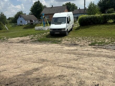 Білий Мерседес Sprinter, об'ємом двигуна 2.9 л та пробігом 779 тис. км за 5100 $, фото 1 на Automoto.ua