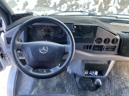 Белый Мерседес Sprinter, объемом двигателя 2.9 л и пробегом 440 тыс. км за 8500 $, фото 1 на Automoto.ua