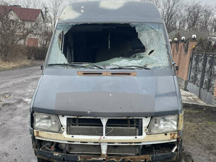 Мерседес Sprinter 1999 в Харькове на Automoto.ua Белый Мерседес Sprinter, объемом двигателя 0 л и пробегом 400 тыс. км за 2000 $, фото 1 на Automoto.ua