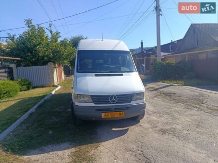 Белый Мерседес Sprinter, объемом двигателя 2.9 л и пробегом 300 тыс. км за 6900 $, фото 1 на Automoto.ua
