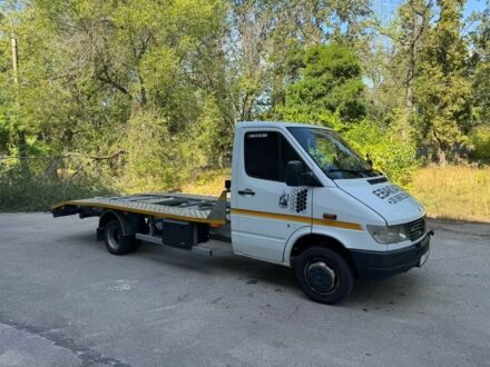 Белый Мерседес Sprinter, объемом двигателя 3 л и пробегом 100 тыс. км за 15046 $, фото 1 на Automoto.ua