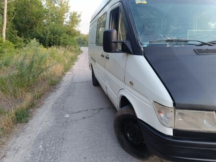 Белый Мерседес Sprinter, объемом двигателя 2.9 л и пробегом 224 тыс. км за 4999 $, фото 1 на Automoto.ua