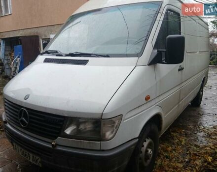 Белый Мерседес Sprinter, объемом двигателя 2.9 л и пробегом 333 тыс. км за 6999 $, фото 1 на Automoto.ua