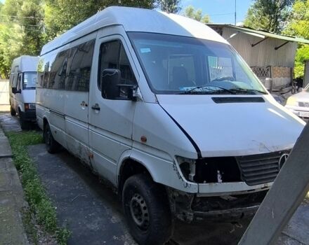 Белый Мерседес Sprinter, объемом двигателя 2.9 л и пробегом 500 тыс. км за 1200 $, фото 1 на Automoto.ua