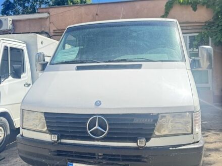 Белый Мерседес Sprinter, объемом двигателя 2.9 л и пробегом 315 тыс. км за 6510 $, фото 1 на Automoto.ua