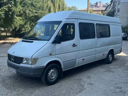 Белый Мерседес Sprinter, объемом двигателя 2.9 л и пробегом 999 тыс. км за 6500 $, фото 1 на Automoto.ua