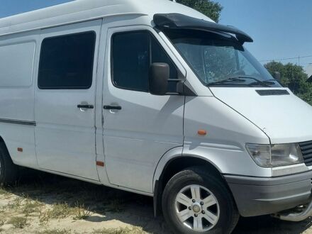 Белый Мерседес Sprinter, объемом двигателя 2.9 л и пробегом 500 тыс. км за 7200 $, фото 1 на Automoto.ua