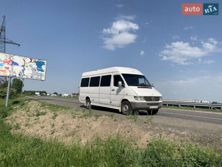 Мерседес Sprinter 1999 в Днепре (Днепропетровске) на Automoto.ua Белый Мерседес Sprinter, объемом двигателя 2.8 л и пробегом 150 тыс. км за 5800 $, фото 1 на Automoto.ua