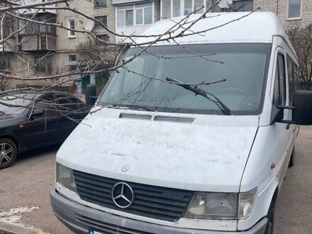 Белый Мерседес Sprinter, объемом двигателя 2.9 л и пробегом 600 тыс. км за 4400 $, фото 1 на Automoto.ua