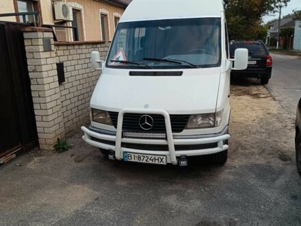 Мерседес Sprinter 1999 в Харькове на Automoto.ua Белый Мерседес Sprinter, объемом двигателя 2.3 л и пробегом 350 тыс. км за 5800 $, фото 1 на Automoto.ua