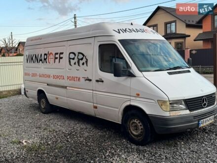 Белый Мерседес Sprinter, объемом двигателя 2.87 л и пробегом 450 тыс. км за 6000 $, фото 1 на Automoto.ua