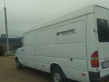 Белый Мерседес Sprinter, объемом двигателя 2.9 л и пробегом 440 тыс. км за 7900 $, фото 1 на Automoto.ua