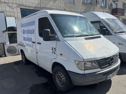 Белый Мерседес Sprinter, объемом двигателя 2.3 л и пробегом 600 тыс. км за 4509 $, фото 1 на Automoto.ua