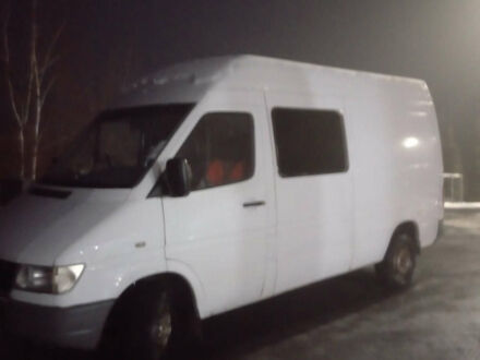 Белый Мерседес Sprinter, объемом двигателя 2.9 л и пробегом 740 тыс. км за 6200 $, фото 1 на Automoto.ua