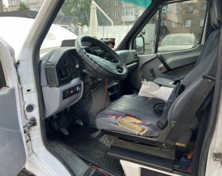Белый Мерседес Sprinter, объемом двигателя 2.9 л и пробегом 1000 тыс. км за 4000 $, фото 1 на Automoto.ua