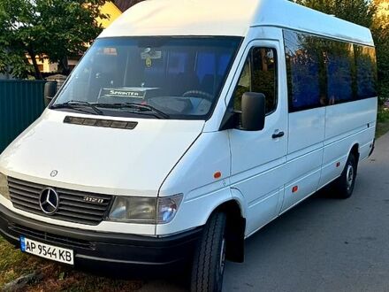 Белый Мерседес Sprinter, объемом двигателя 2.3 л и пробегом 200 тыс. км за 10300 $, фото 1 на Automoto.ua