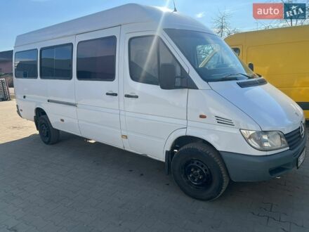 Белый Мерседес Sprinter, объемом двигателя 2.15 л и пробегом 177 тыс. км за 6000 $, фото 1 на Automoto.ua