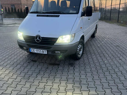 Белый Мерседес Sprinter, объемом двигателя 2.15 л и пробегом 800 тыс. км за 5000 $, фото 1 на Automoto.ua