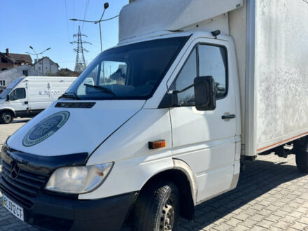 Белый Мерседес Sprinter, объемом двигателя 2.1 л и пробегом 650 тыс. км за 7500 $, фото 1 на Automoto.ua