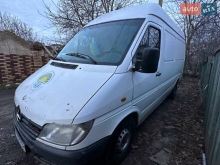 Белый Мерседес Sprinter, объемом двигателя 2.15 л и пробегом 480 тыс. км за 5400 $, фото 1 на Automoto.ua